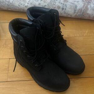 Timberland woman’s  Black Leather Boots